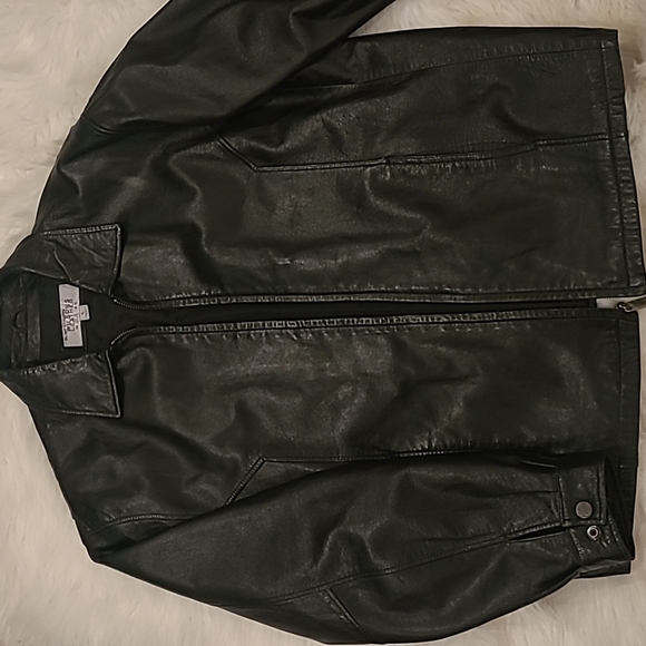 Wilsons Leather Other - Wilson Leather Men's Large Black Genuine Leather Coat